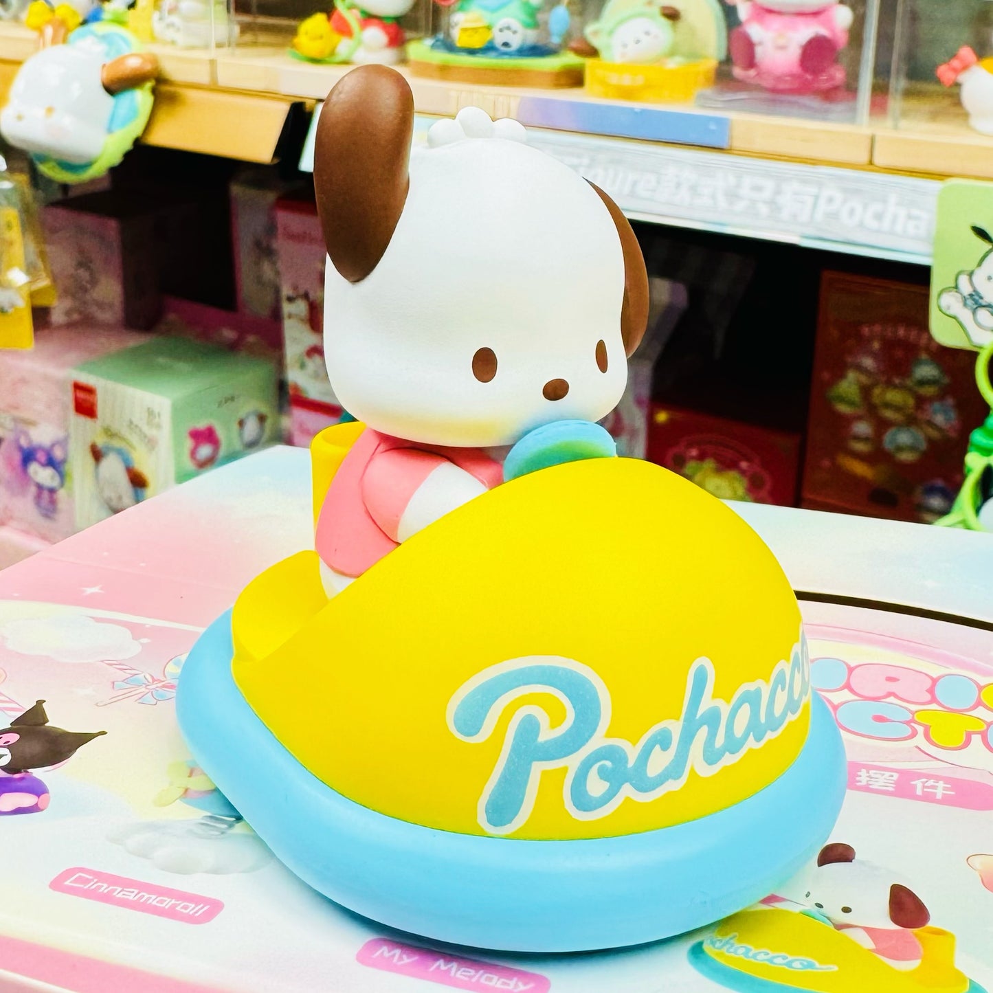 Pochacco 碰碰車 Figure