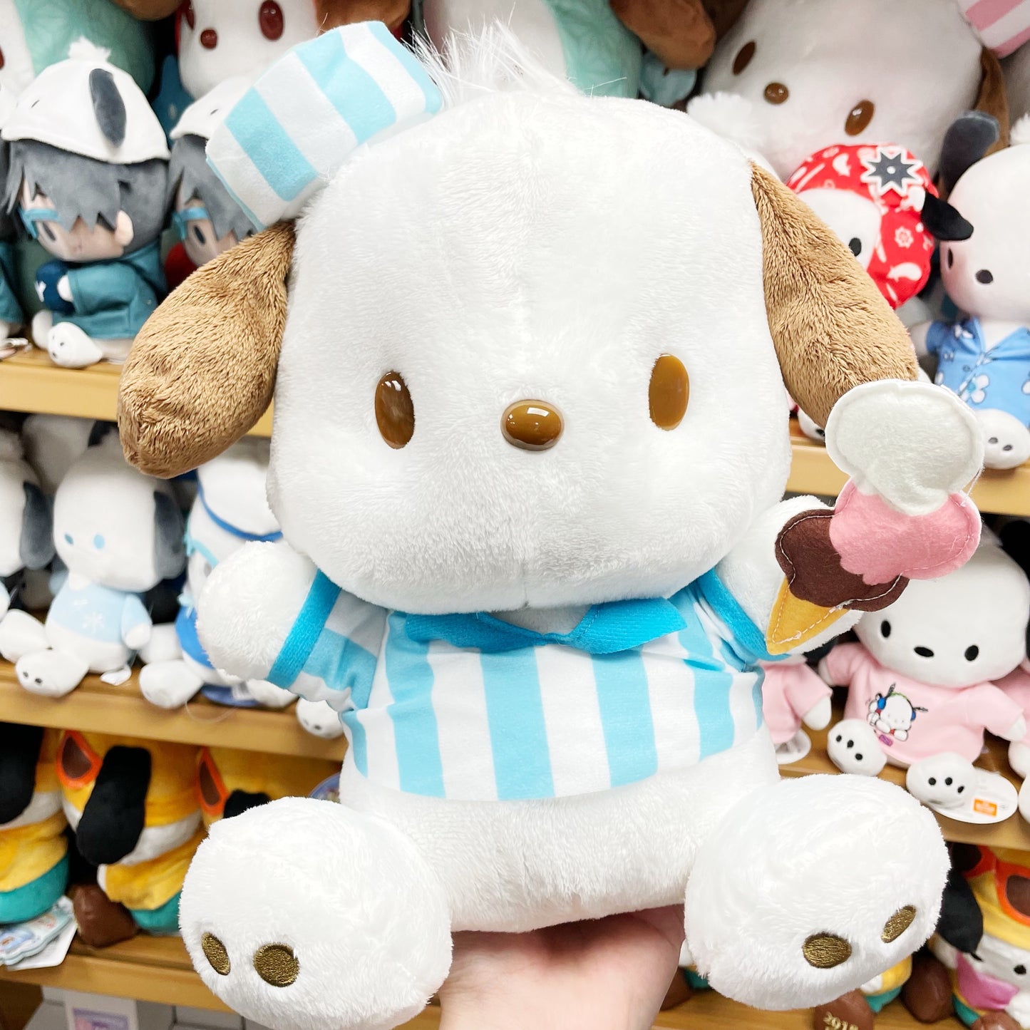 Pochacco 雪糕店員公仔